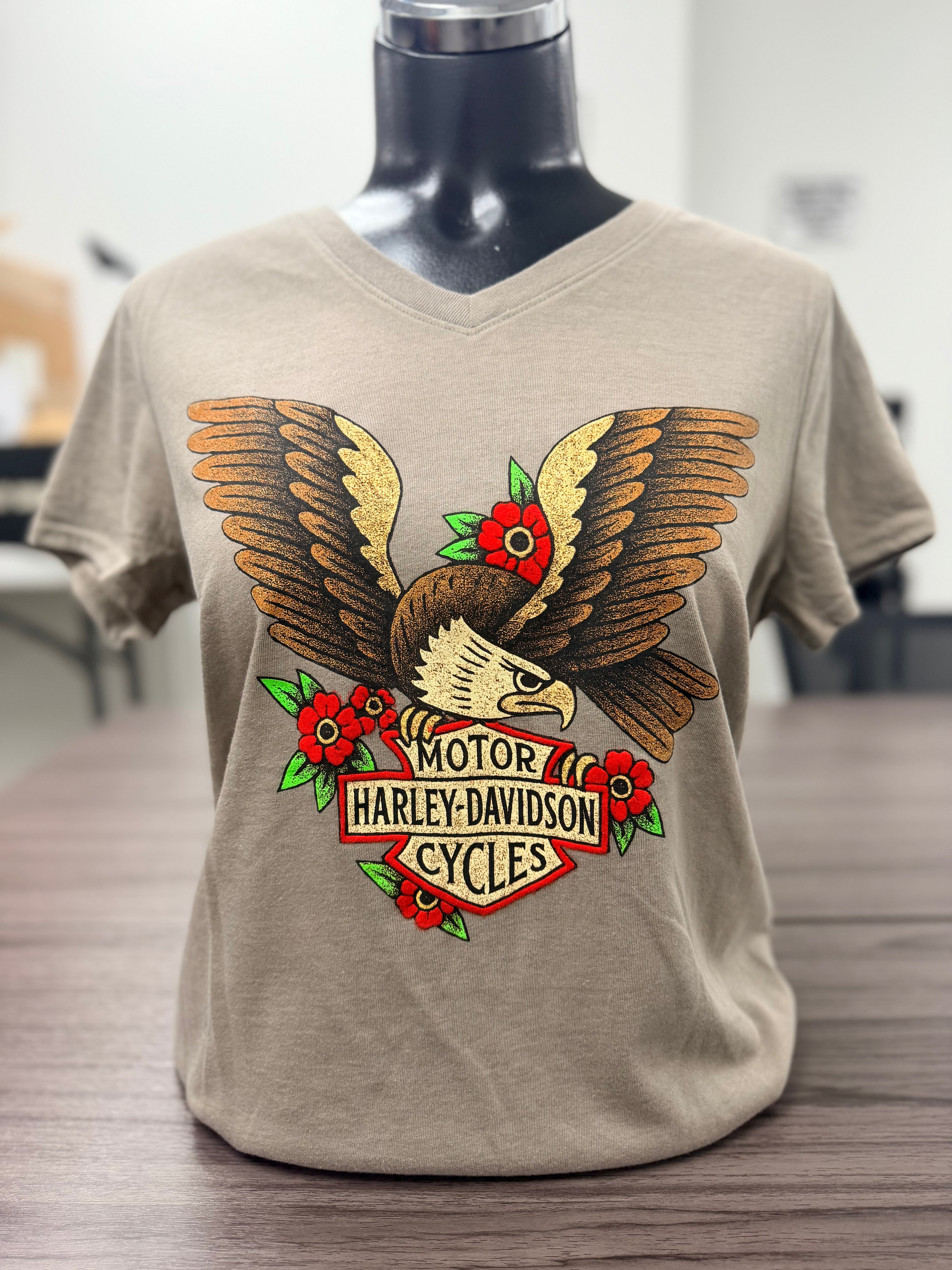 TATTOO EAGLE V-NECK SHIRT