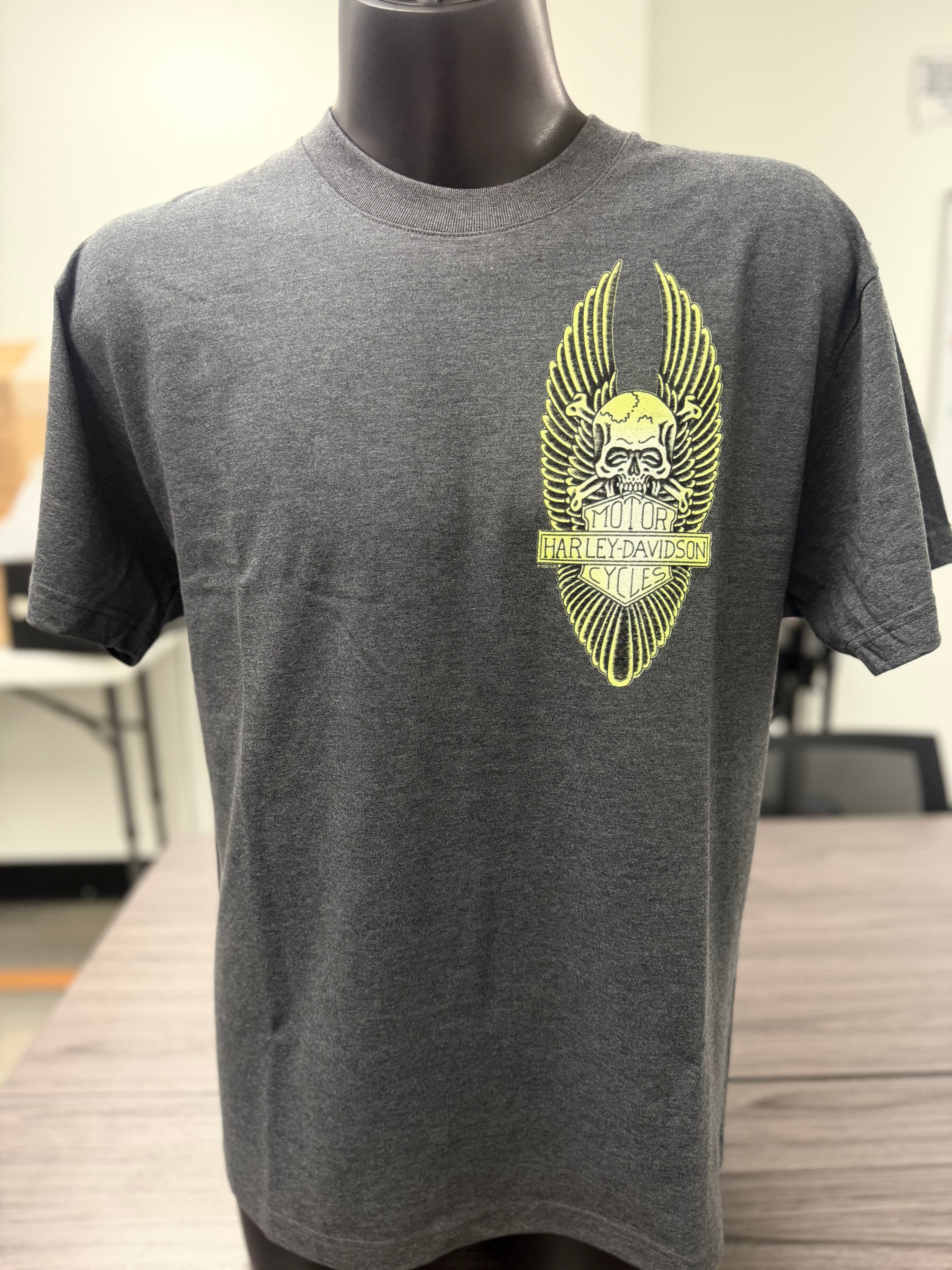 SKULLY LEFT CHEST T-SHIRT