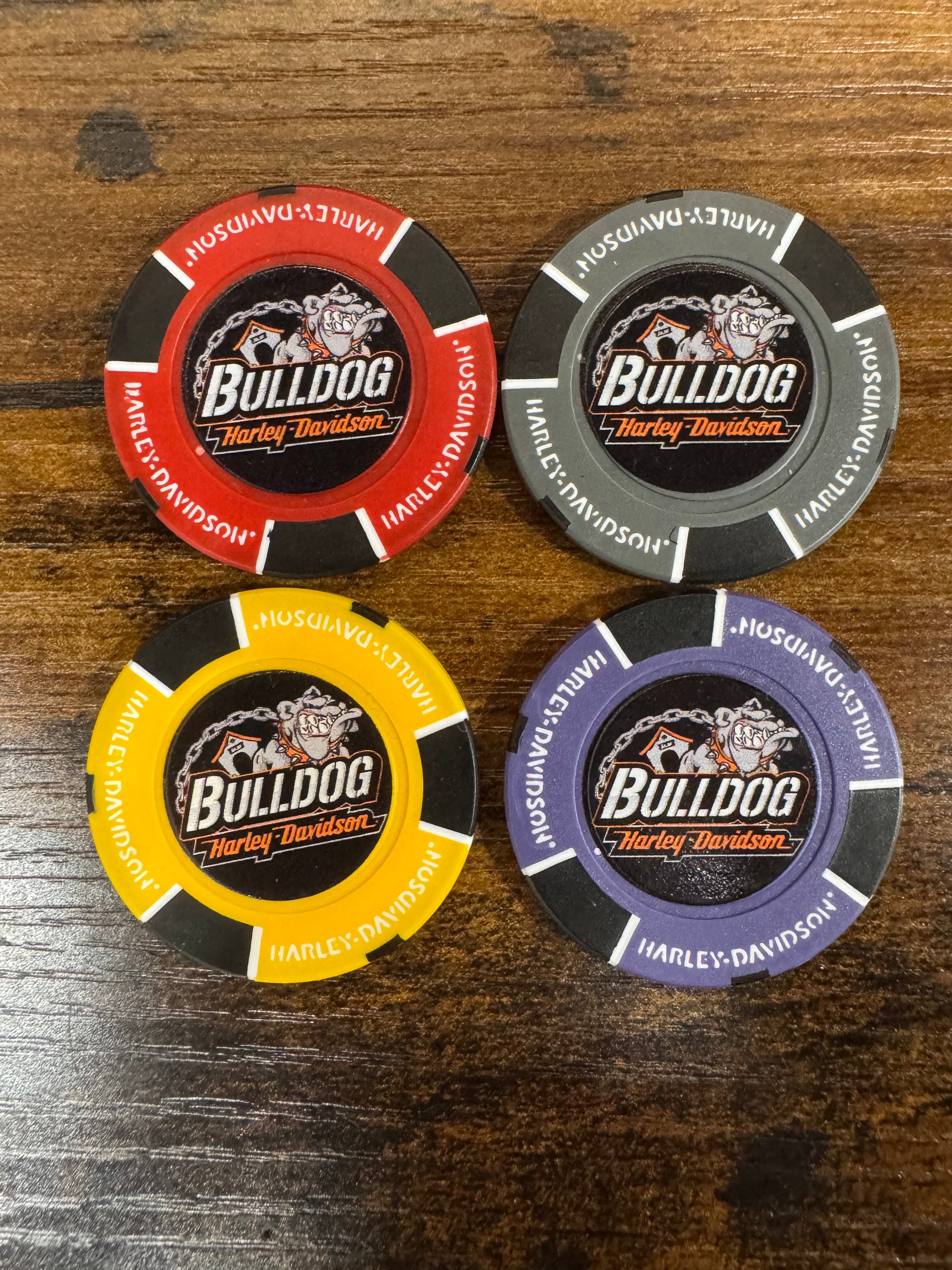 BULLDOG POKER CHIP SM LOGO